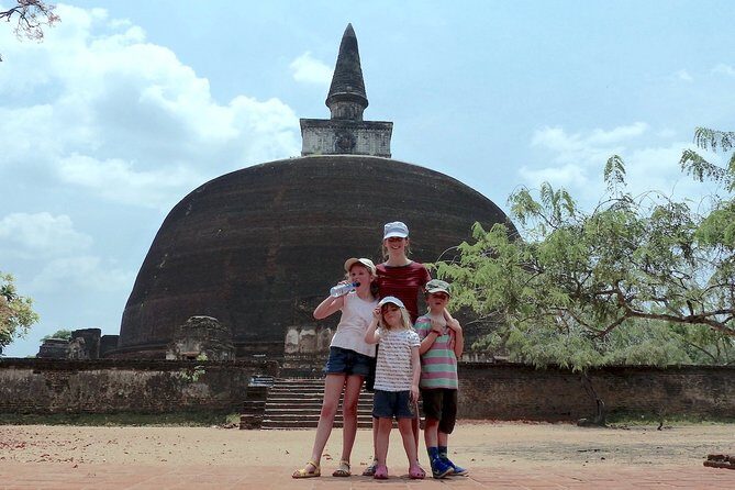 Polonnaruwa Day Tour with Lunch by Mahaweli - Exploring the Itinerary: What You Can Expect
