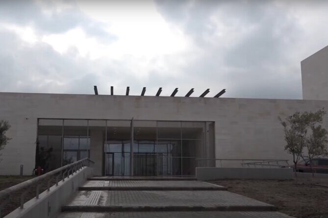 Polycentric Museum & Aigai Royal Graves E-ticket with Audio Guide - Who Will Love This Experience?