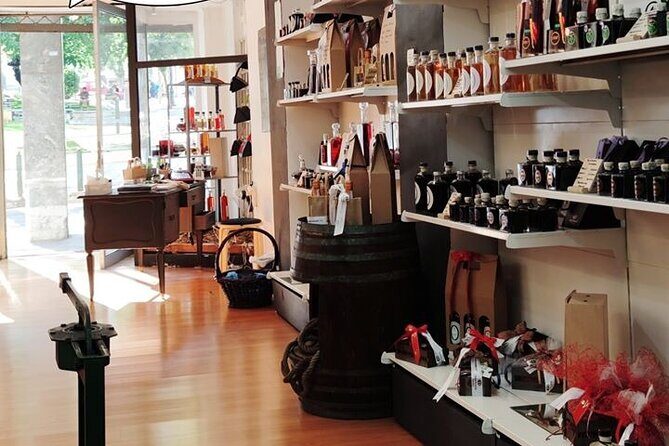 Polykala Distillery: 128 years of history & liqueur tasting. - Detailed Review of the Tour