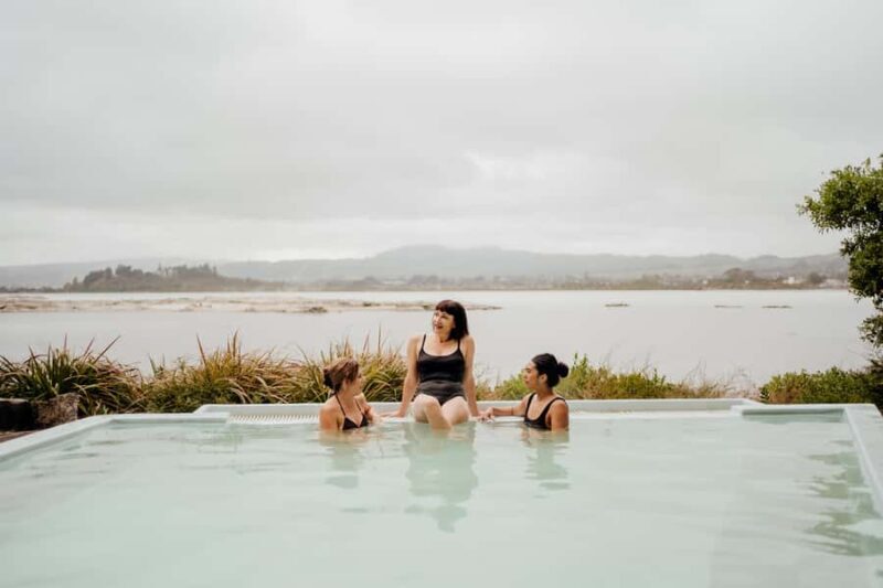 Polynesian Spa Rotorua: Deluxe Lake Spa Hot Spring Bathing - Key Points