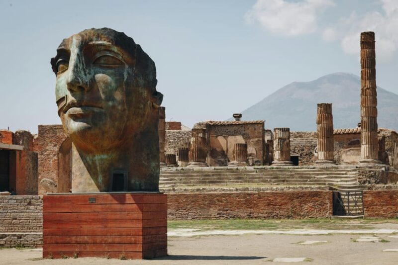 Pompei Guided Tour in Shared Formula - The Value of a Guided Tour in Pompeii
