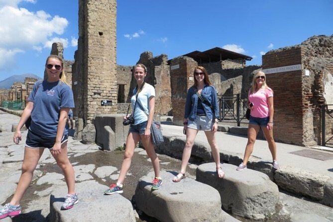 Pompeii, Amalfi and Ravello Day Tour by Private Transport - FAQ