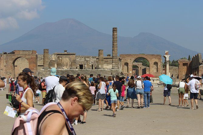 Pompeii and Vesuvius from Naples. Private activity - Who Would Love This Tour?