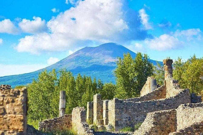 Pompeii and Vesuvius Select from Amalfi - Introduction