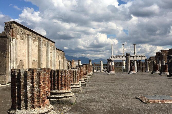 Pompeii and wine testing from Naples or Sorrento - FAQ