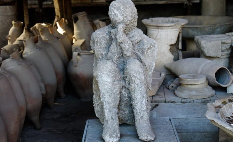 Pompeii: Entry Ticket & Guided Tour with an Expert Historian - Who Should Consider This Tour