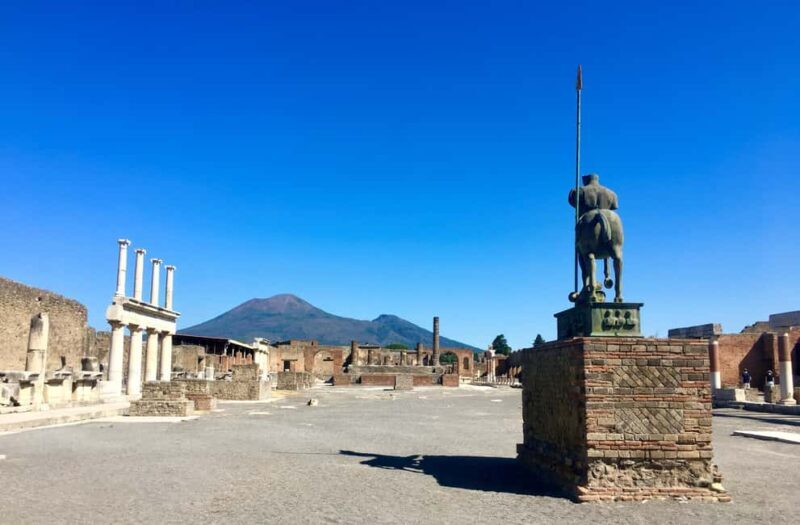 Pompeii: experience with a real archaeologist in a small group - Who This Tour Is Best For