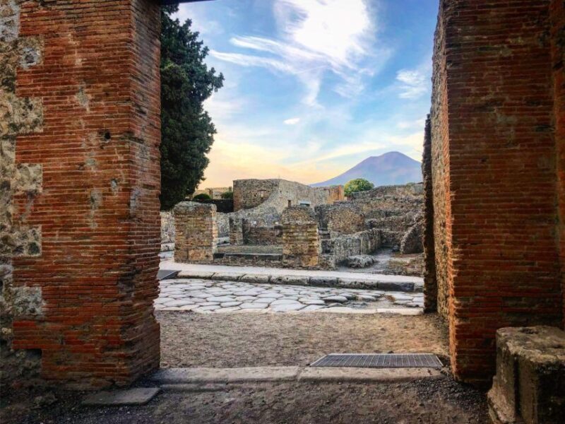 Pompeii Guided Tour with Skip the Line Entry - Detailed Breakdown of the Tour