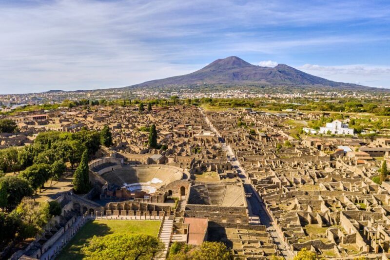Pompeii: Guided Walking Tour with Entrance Ticket - The Walking Experience