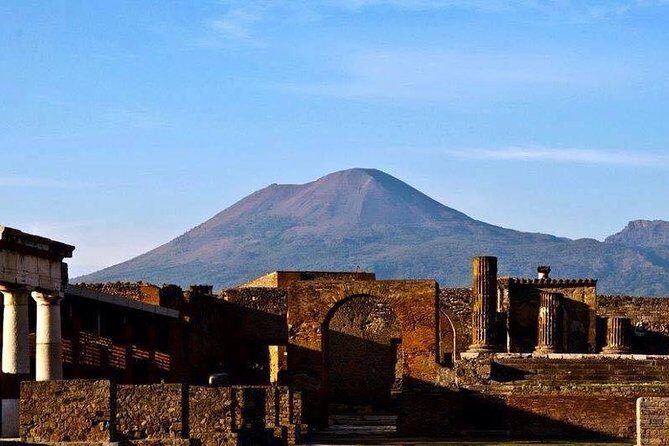 Pompeii Guided Walking Tour with Entry Ticket and Archaeologist - Deep Dive into the Pompeii Guided Walking Tour
