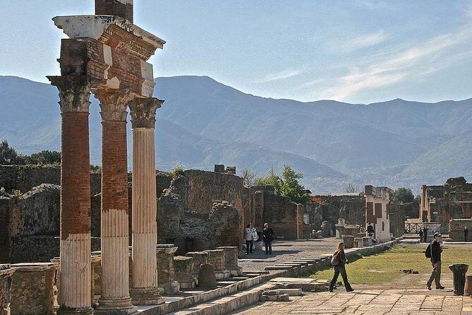 Pompeii New Discoveries Private Guided Tour - FAQs