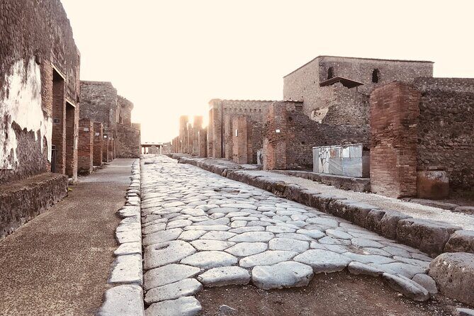Pompeii Private Tour with expert local guide - FAQ