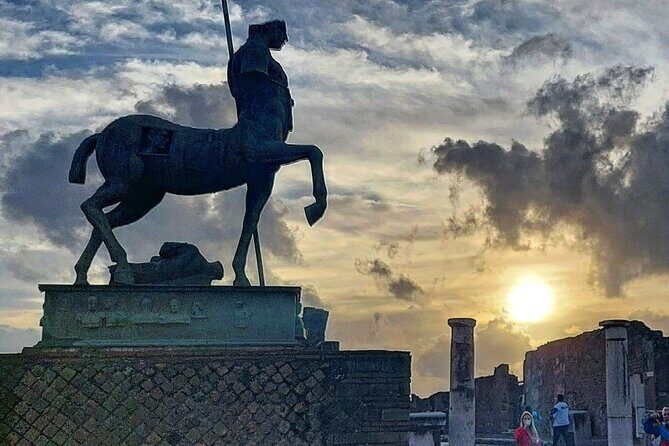 Pompeii Skip the Line Shared Group Tour - Key Points