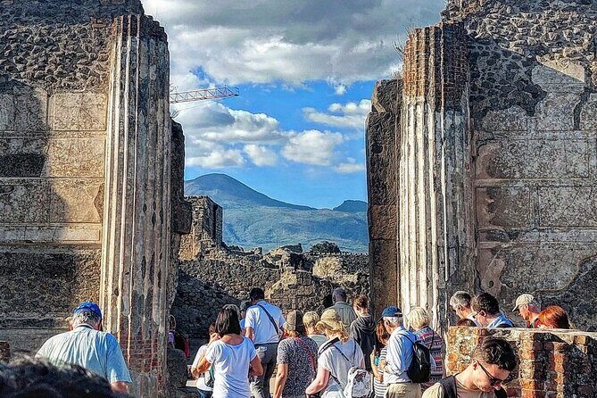 Pompeii Skip the Line Shared Group Tour - Authentic Experiences from Reviewers