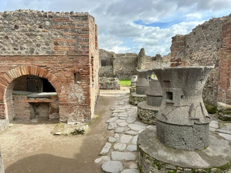Pompeii: skip the line ticket + guided group tour - Analyzing the Value