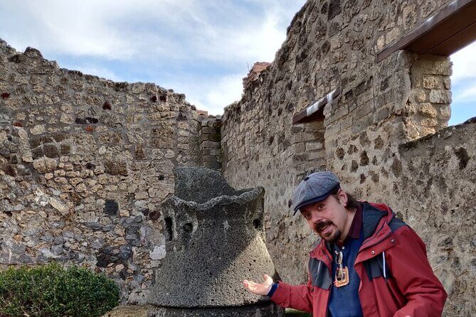 Pompeii to Vesuvius Tour with Skip-the-Line Tickets to Ruins & Volcanic Crater - Pompeii to Vesuvius Tour with Skip-the-Line Tickets to Ruins & Volcanic Crater