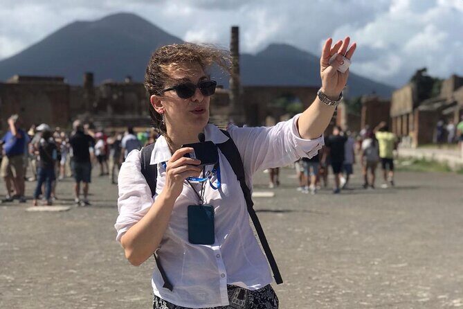 Pompeii Tour with experienced guide - What to Expect from the Pompeii Tour with Roberta
