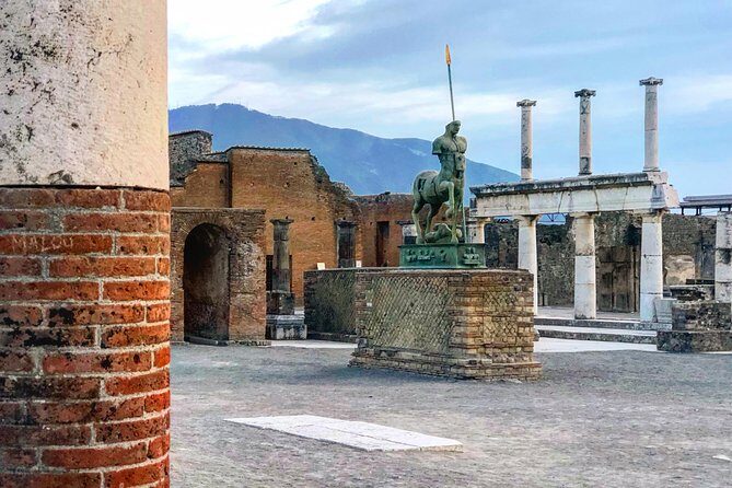 Pompeii & Vesuvius with Lunch & Wine Tasting from Positano - FAQs