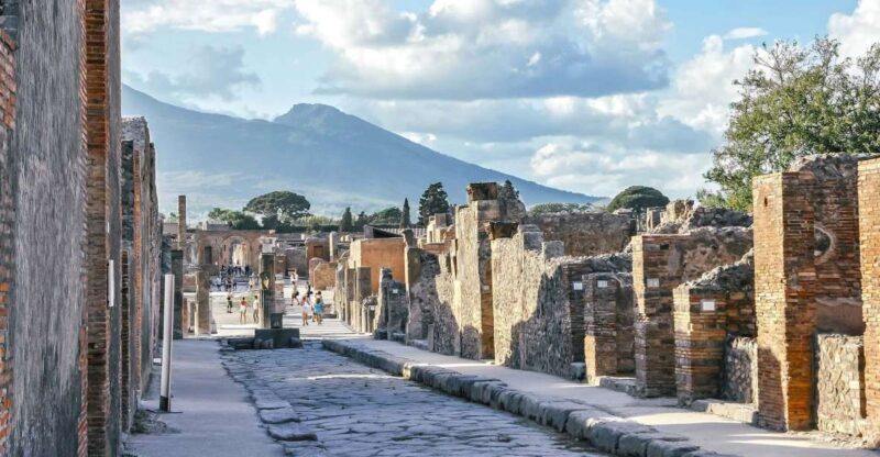 Pompeii: Visita guidata in piccoli gruppi, con guida esperta - Key Points