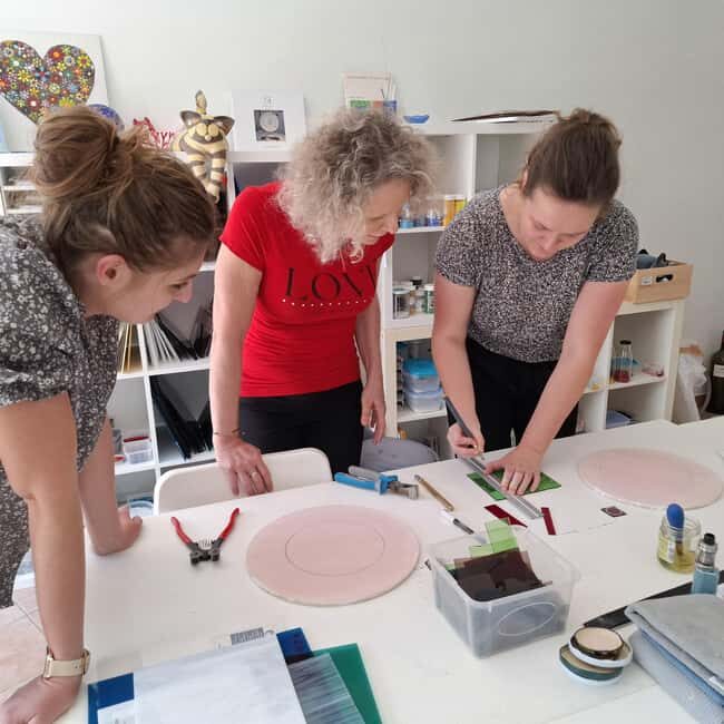 Pont-du-Château: create your own jewelry or decorative objects in fused glass - Who Will Love This Experience?