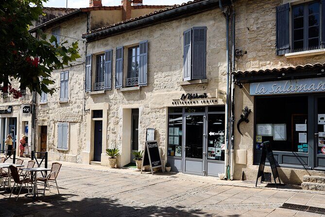 Pont du Gard to Villeneuve Les Avignon & Châteauneuf du Pape wine private tour - Who Is This Tour Best For?