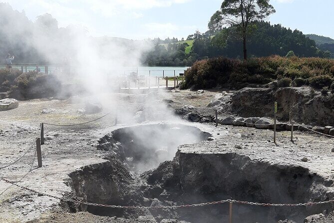 Ponta Delgada: Shore Excursion Sete Cidades and Furnas Volcano - Weather Considerations and Flexibility