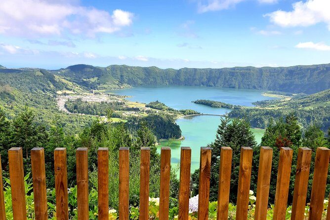 Ponta Delgada: Shore Excursion, Sete Cidades, Blue & Green Lake - Timing and Scheduling