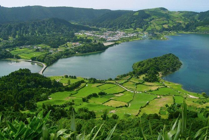 Ponta Delgada: Tour to Sete Cidades Volcano Lakes - Who Would Love This Tour?