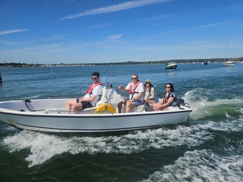 Poole Harbor: 2, 3, 4, 6, or 8-Hour Boat Rental Service - Exploring Poole Harbour from the Water