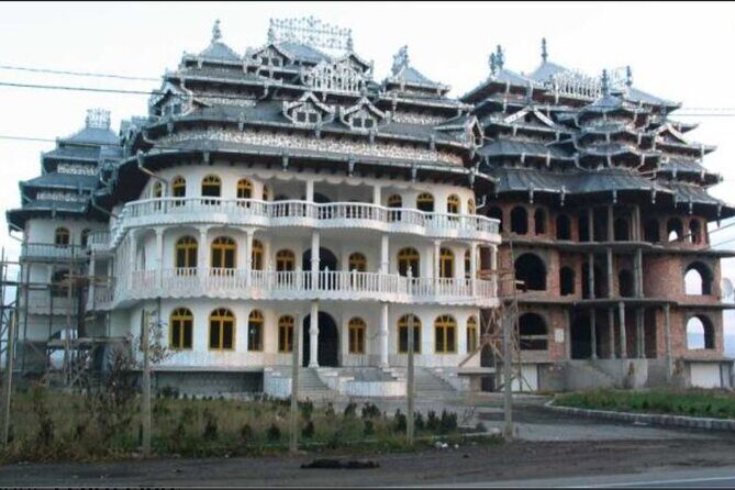 Poor Neighborhoods, Prison and Gypsy Castles - Private Tour - Practical Information