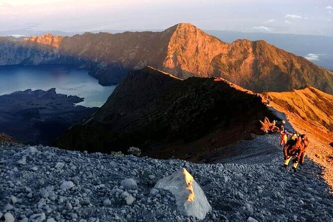 Popular Rinjani Trekking Tour Service To Summit For 2 Days Via Sembalun Trail - Why This Rinjani Trek is Worth It