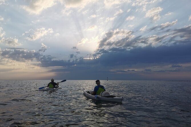 Pore sunset sea kayaking tour - FAQs