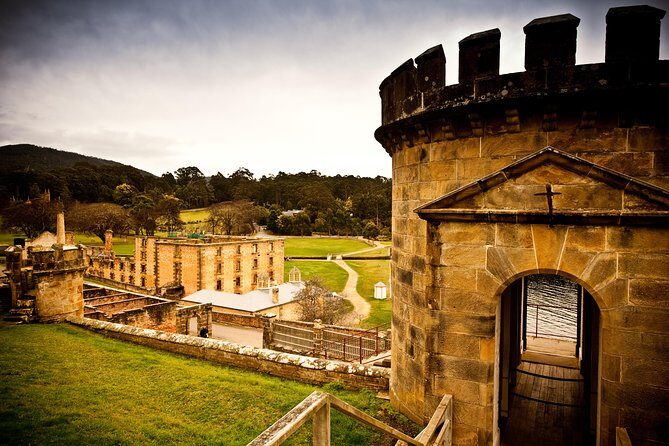 Port Arthur and Tasman Sights with Harbour Cruise - Exploring Tasmania’s Scenic & Historic Highlights