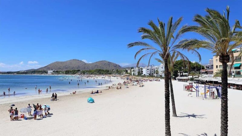 Port d'Alcudia: Yoga Pilates on the beach - An In-Depth Look at the Experience
