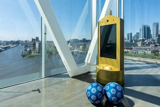 Port of Montreal Tower - A Closer Look at the Experience