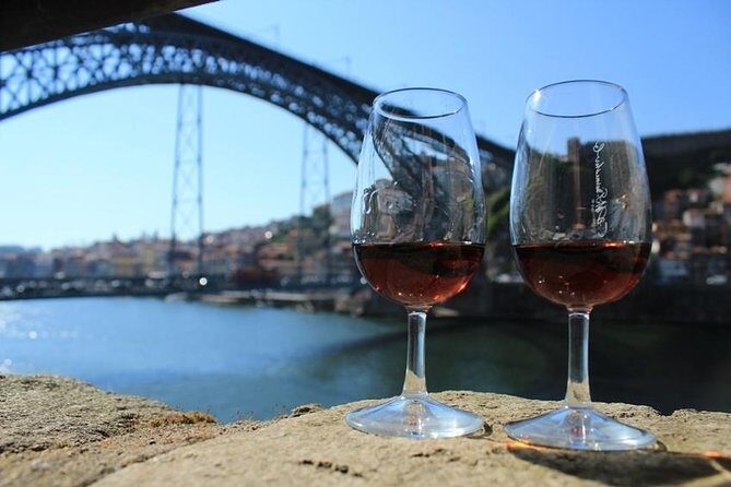 Port Wine Cellars Private Tour with Local Lunch - Exploring the Itinerary in Detail