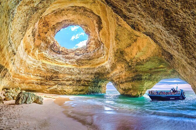 Portimão: Benagil Caves and Coastline - 1H30 - Key Points