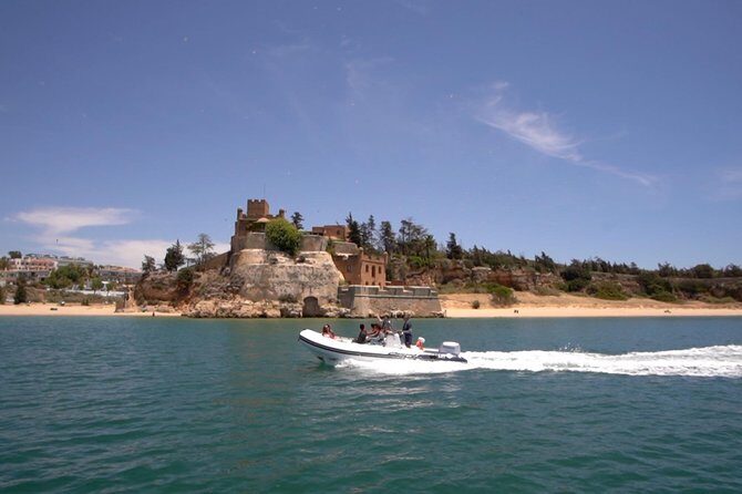 Portimão: Benagil Caves Speedboat Tour - An Introduction to the Experience