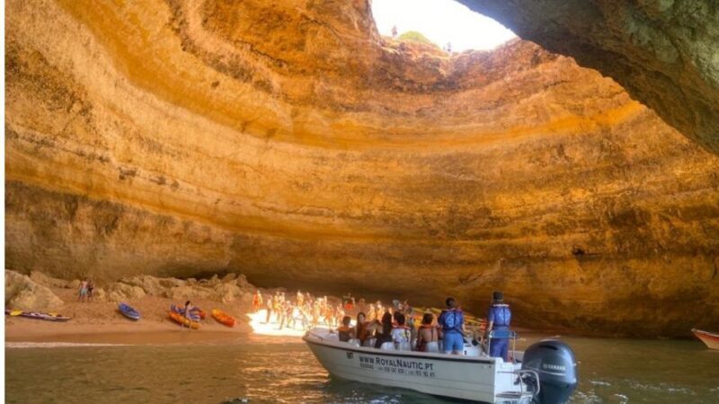 Portimão: Private Boat Trip to Benagil Caves - FAQ