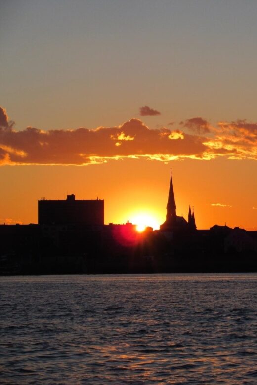 Portland: Casco Bay Sunset and Lighthouse Cruise - FAQ
