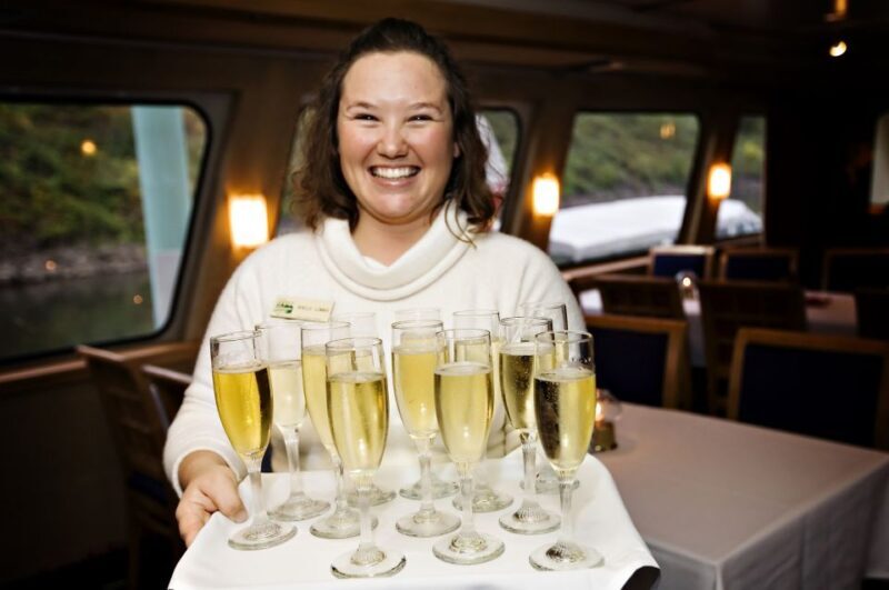 Portland: Champagne Brunch Cruise on Willamette River - FAQ