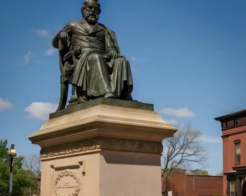 Portland : Highlights Walking Tour With A Guide - An Honest Look at the Portland Highlights Walking Tour