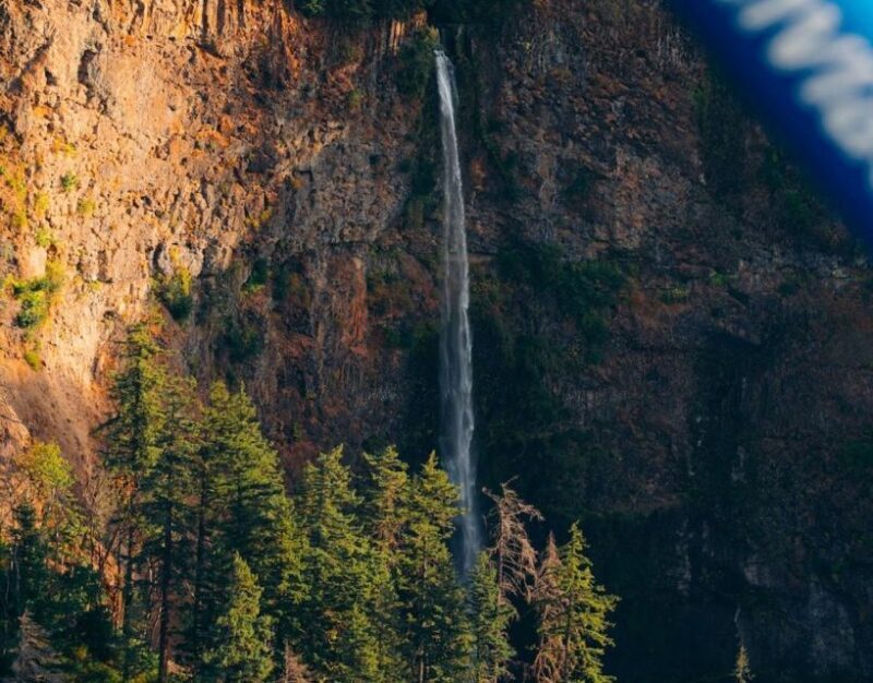 Portland: Multnomah Falls Scenic Flight Tour - Who Will Enjoy This Tour?