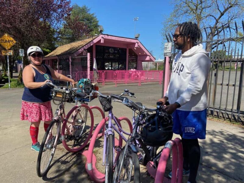 Portland Oregon: Doughnut and Coffee Bike Tour with Tastings - Key Points