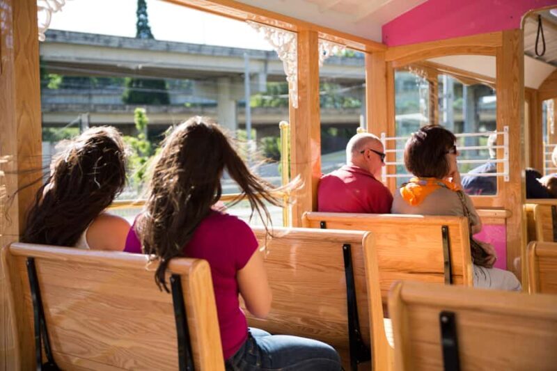Portland, Oregon: Gray Line Pink Trolley Hop-On Hop-Off Tour - The Experience: What You Can Expect