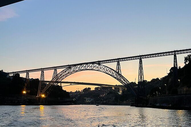 Porto: 2h Private Tour (1 to 6 people) on the Douro River with a local - Who Will Love This Tour?