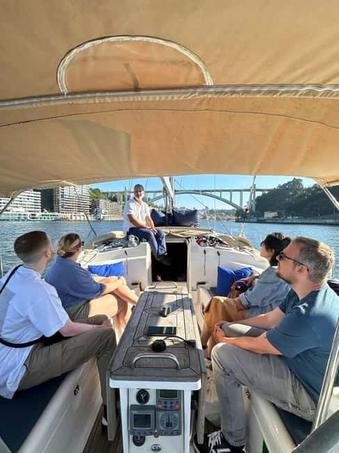 Porto 4H: Charming cruise, wine tasting, and vintage van tour - A Deep Dive into the Porto 4H Tour Experience