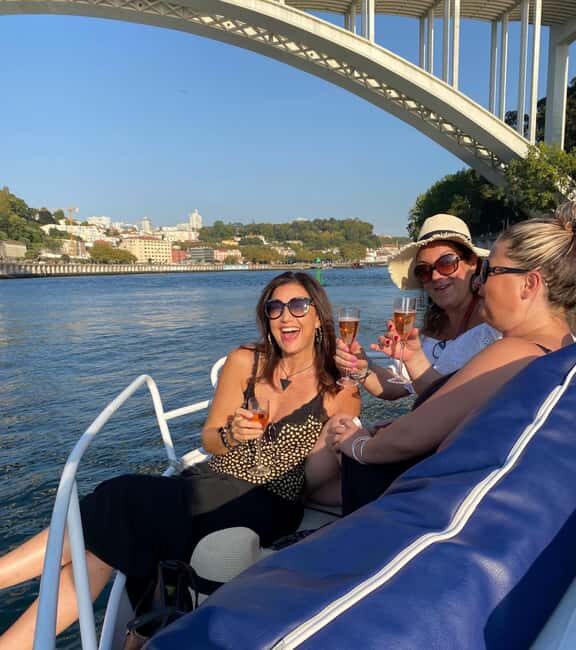 Porto: 6 Bridges Cruise with Port Wine Tasting Sunset Option - The Wine Tasting Experience