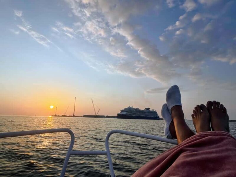 Porto: 6 Bridges Cruise with Port Wine Tasting Sunset Option - Sunset & Scenic Views: The Highlight Moments