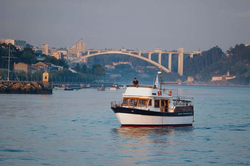 Porto: 6 Bridges Port Wine River Cruise with 4 Tastings - Key Points